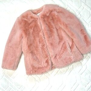 GAP Women’s Faux Fur Coat